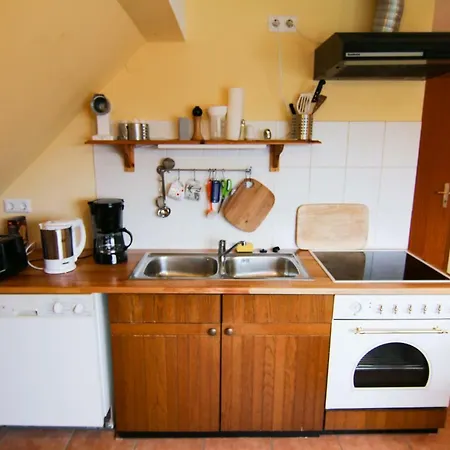 Schaefer Apartment